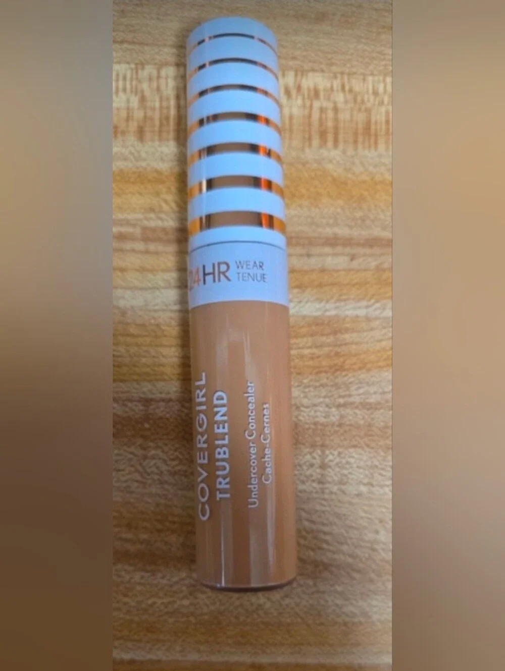 CoverGirl TruBlend Undercover Concealer in Beige - Lightweight Cream Coverage